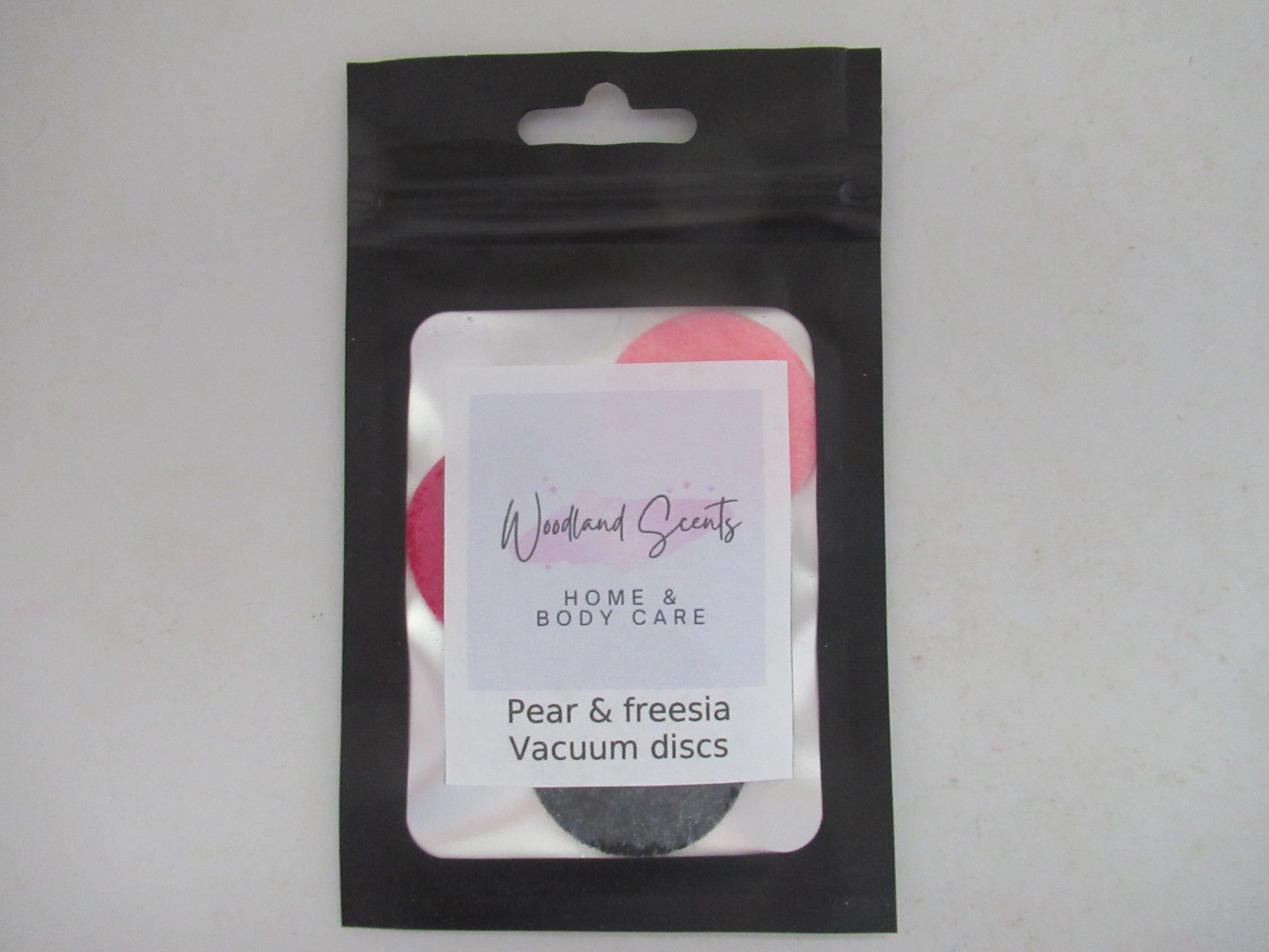 Pear & freesia