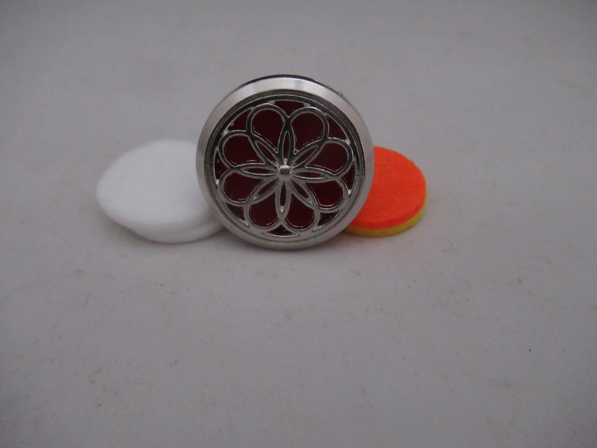 Flower vent clip