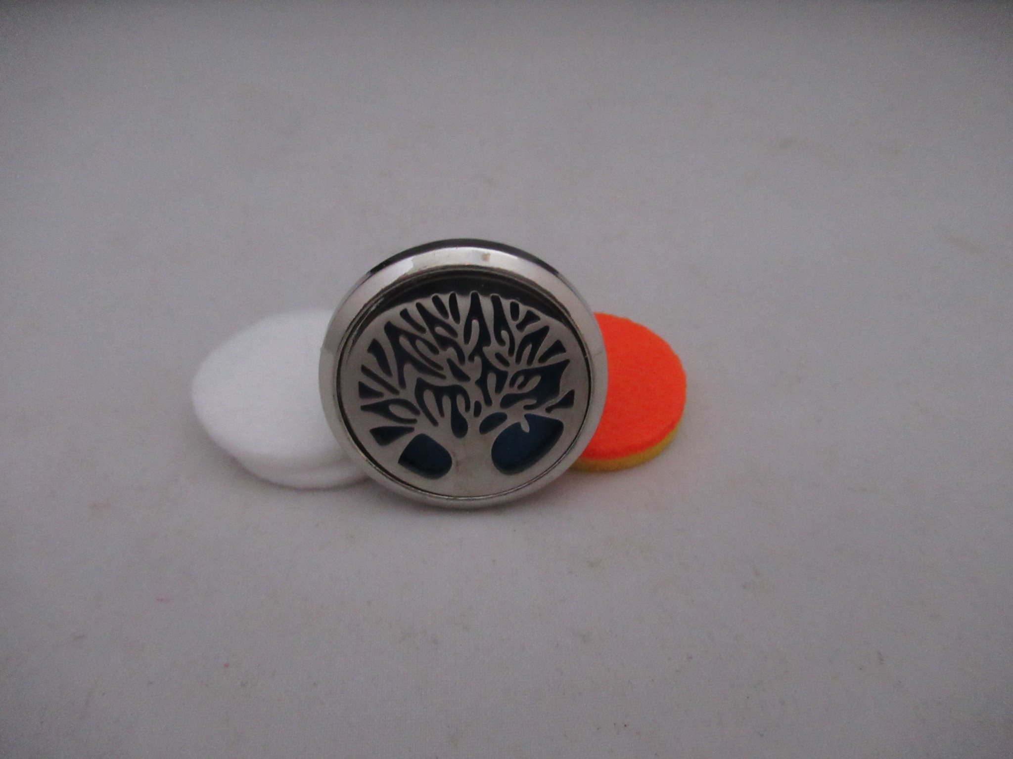 Tree of life vent clip
