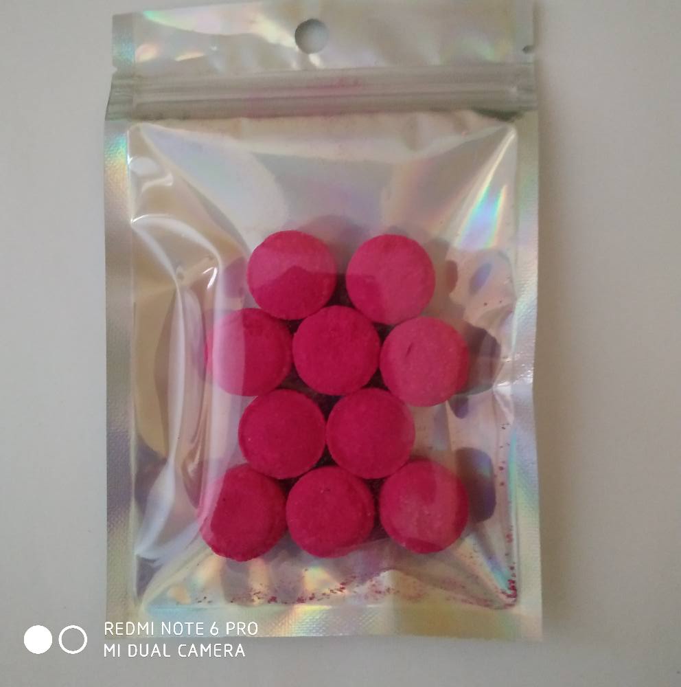 Mini bath bombs black cherry